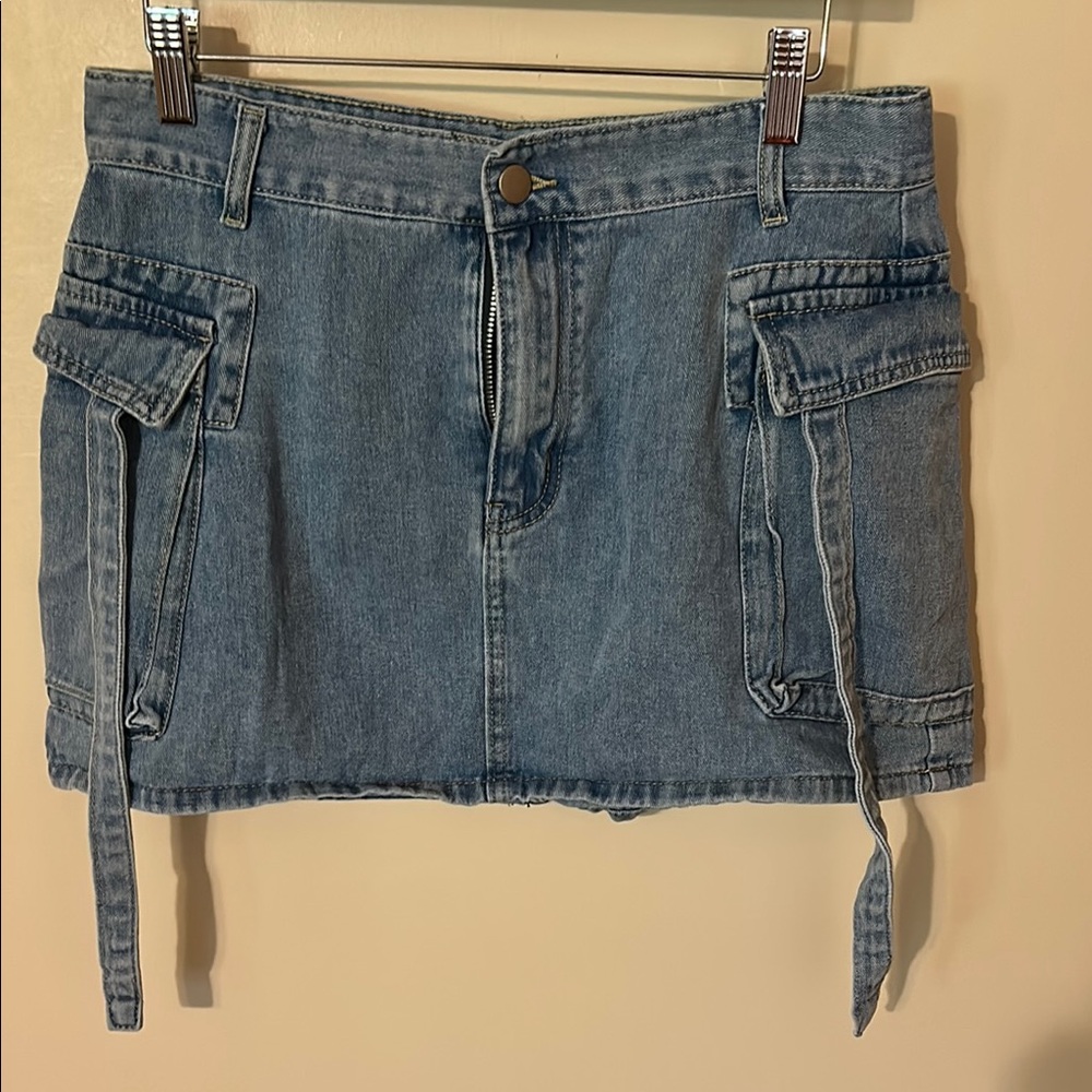 Denim Mini Skirt with Pockets size large